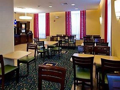 Fairfield Inn & Suites By Marriott New York Long Island City/Manhattan View Restaurant photo